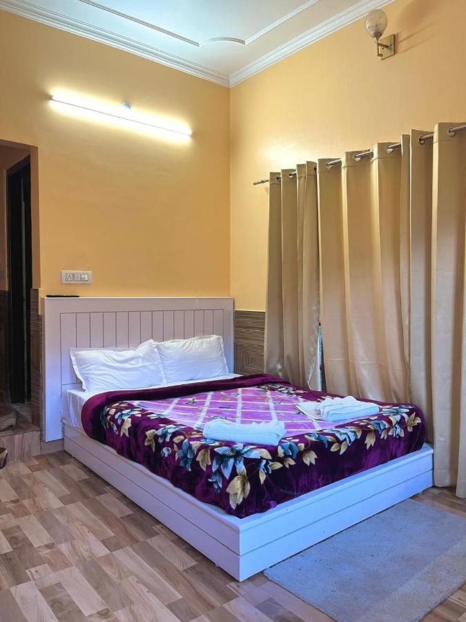 Camera Deluxe Matrimoniale/Doppia con Letti Singoli con Vista Montagna