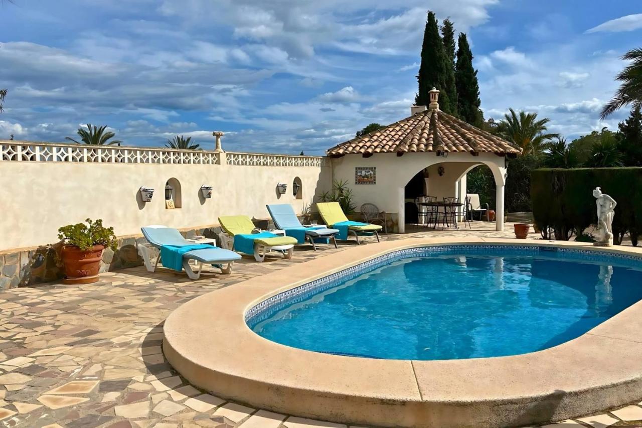 Authentic Spanish finca with private pool and garden - Chambres d’hôtes Mutxamel