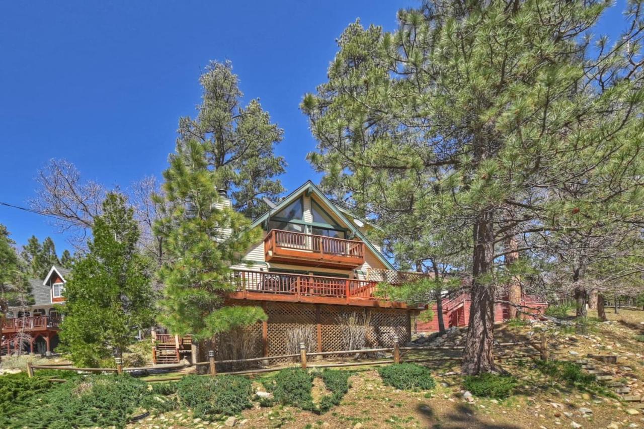Bear Canyon: Large Cabin, Beautiful Views & HotTub - B&B Big Bear Lake