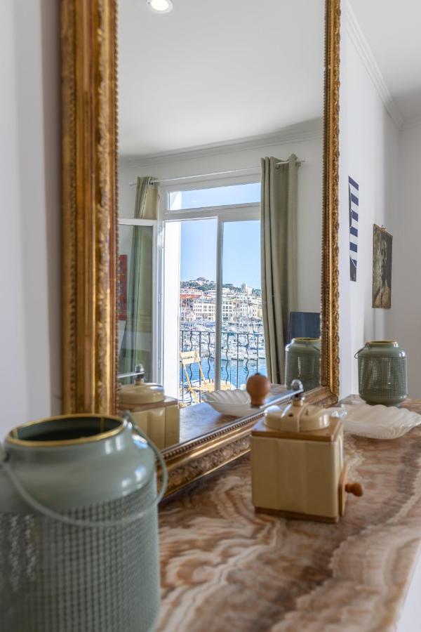 Le Classé VIP vue féerique sur le Vieux Port - B&B