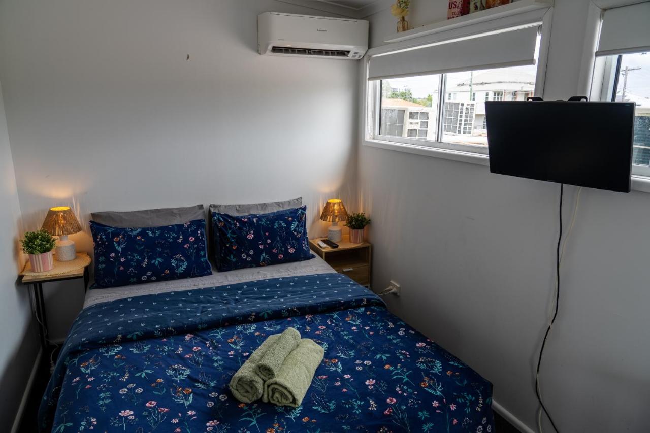 Queen Room with Shared Bathroom
