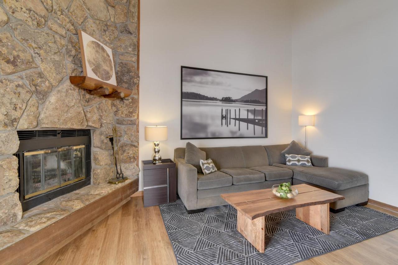 Balcony and Ski Slope Views Idyllic Granby Condo! - B&B