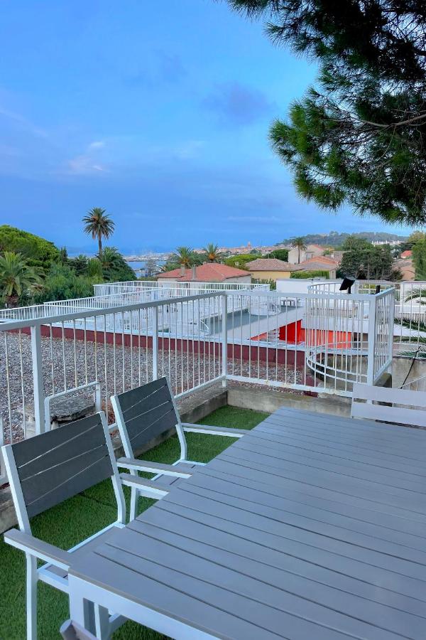 Rooftop with a Seaview - B&B Saint-Tropez