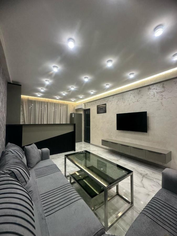 LUXUARY 1 bedroom Apartment,with Open Balcony - Chambres d’hôtes Erevan