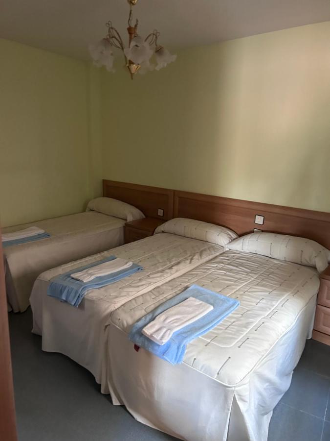 Chambre Triple avec Salle de Bains Privative