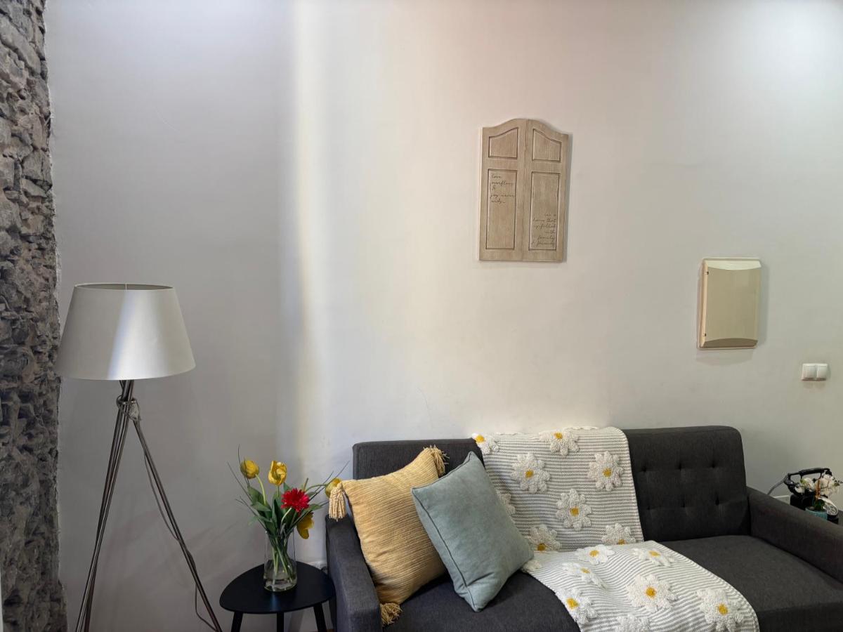 City Center Luxurious Studio - B&B