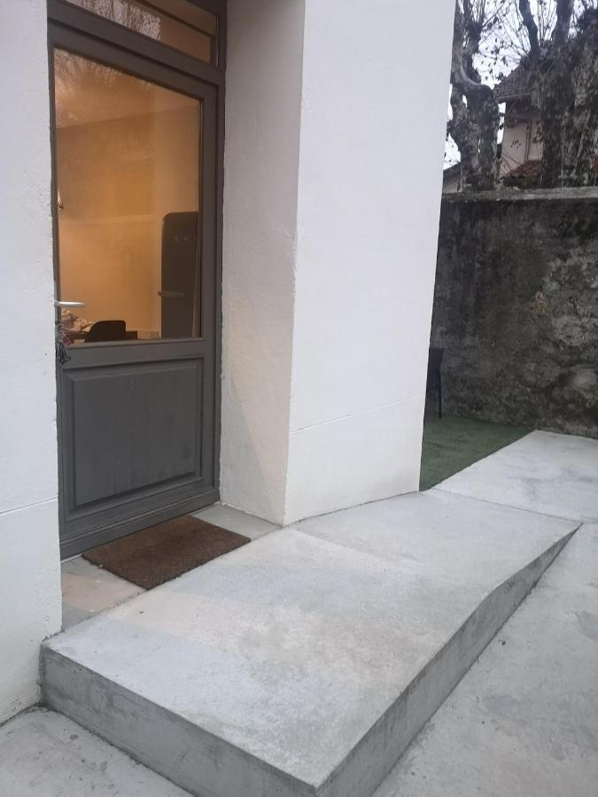 gite Condrieu parking privé - B&B Condrieu