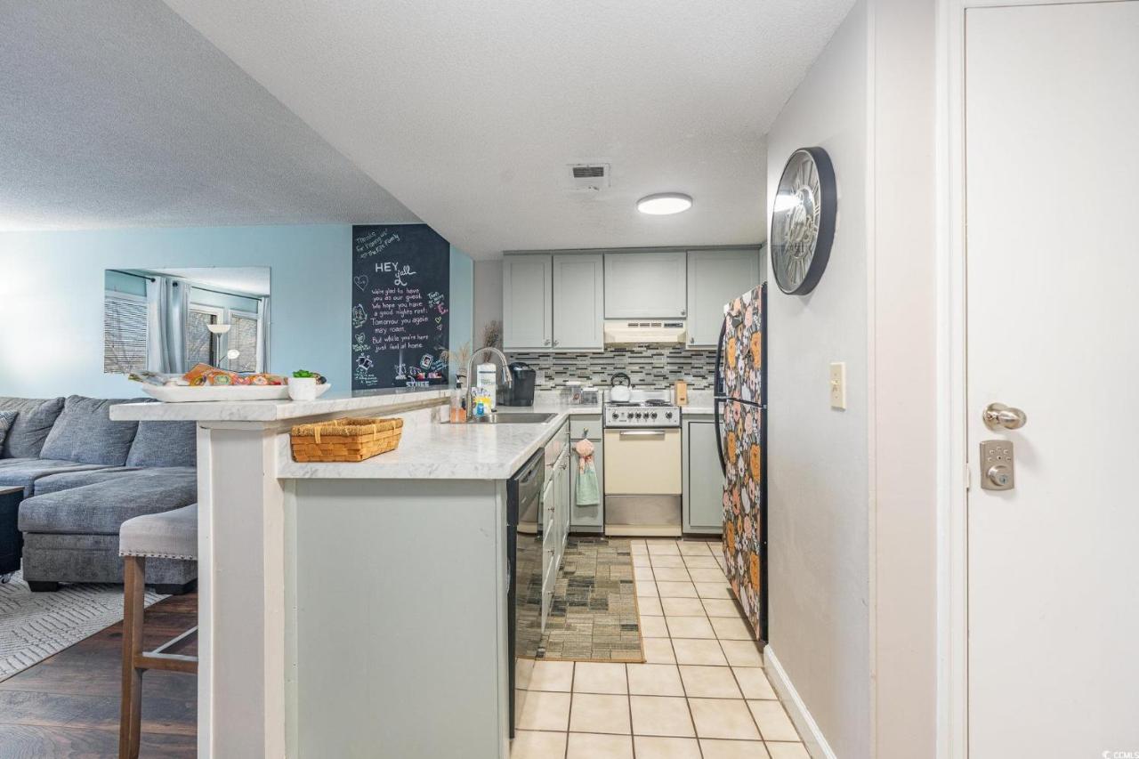 Homey 1 Bedroom at Myrtle Beach Resort Five Seasons! Unit 5305 - B&B Myrtle Beach