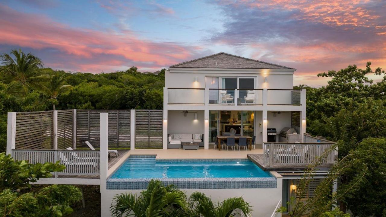 Villa TreeHaus Paradise Overlooking Grace Bay - B&B Providenciales
