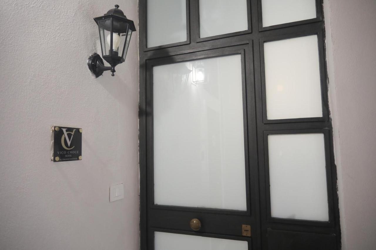 Vico Croce - B&B Naples