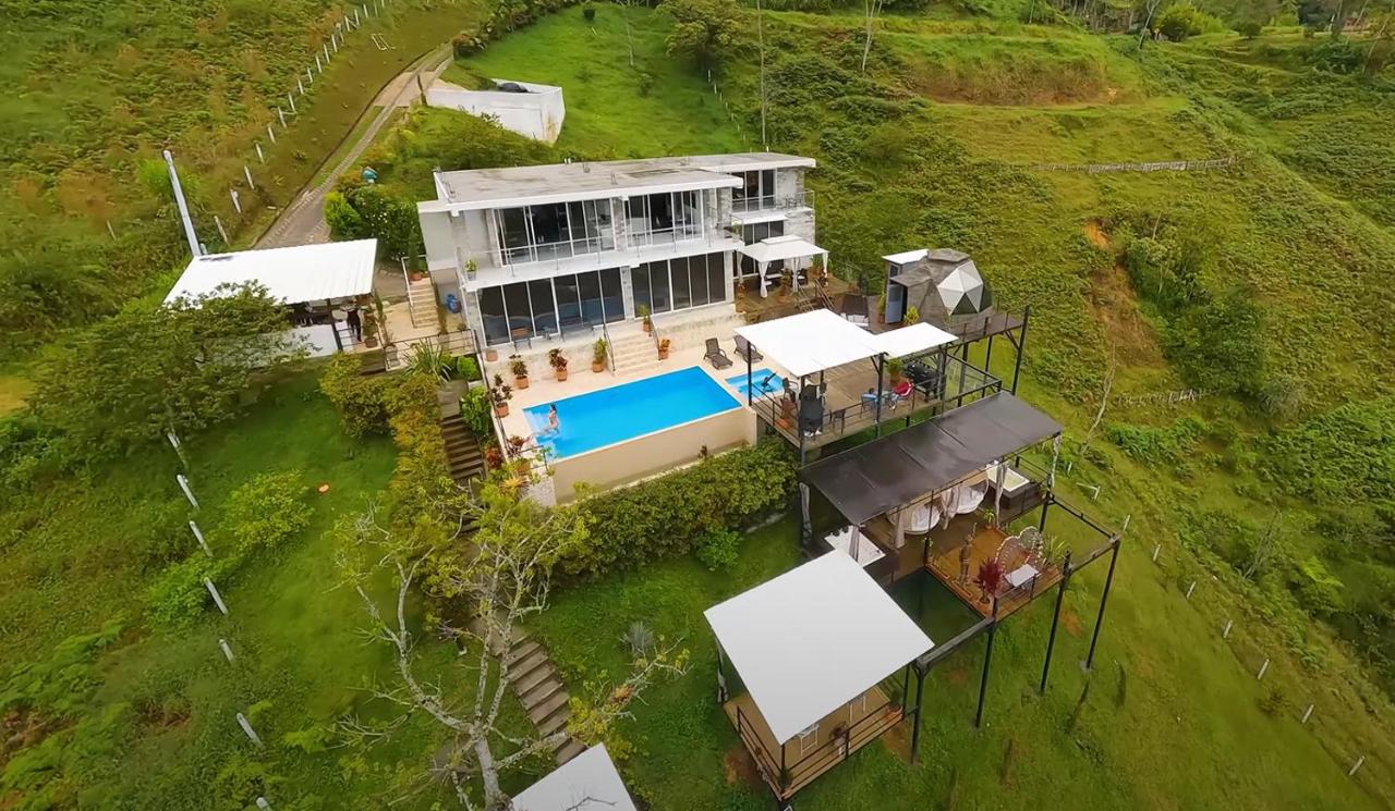 Hermoso Complejo Boutique Vacacional con piscina - B&B