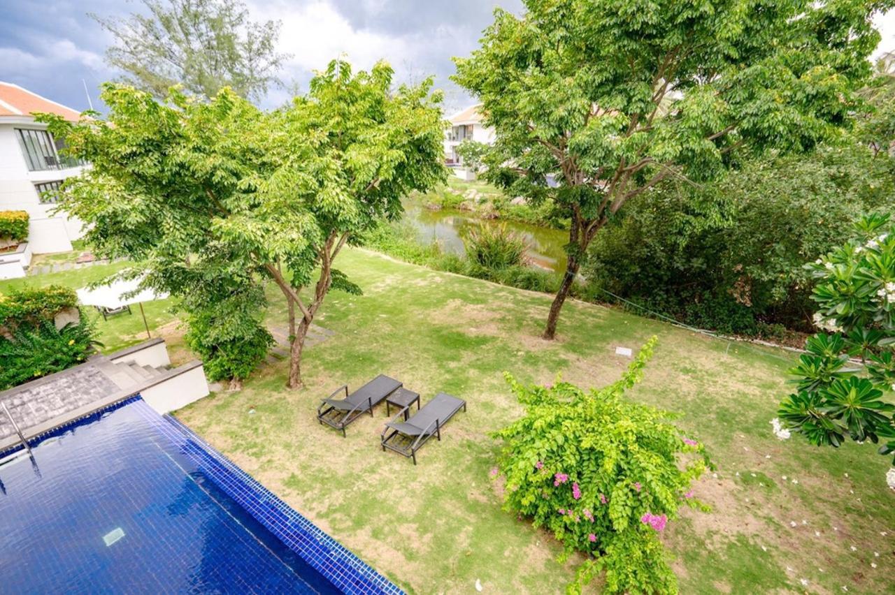 Villa Deluxe