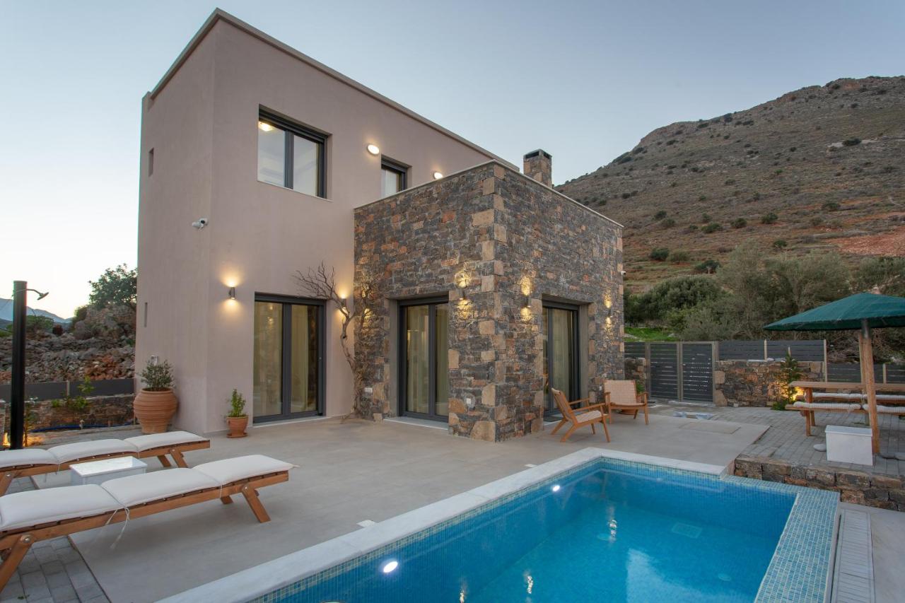 Villa Nesea Elounda with private pool - Bed and Breakfast