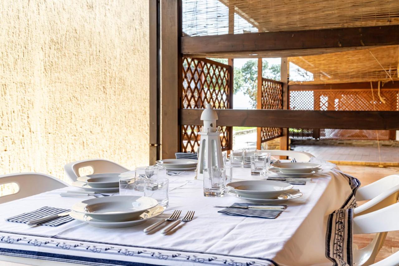GuestHost Dreamy Stintino Seafront, AC and Parking - Bed and Breakfast Stintino