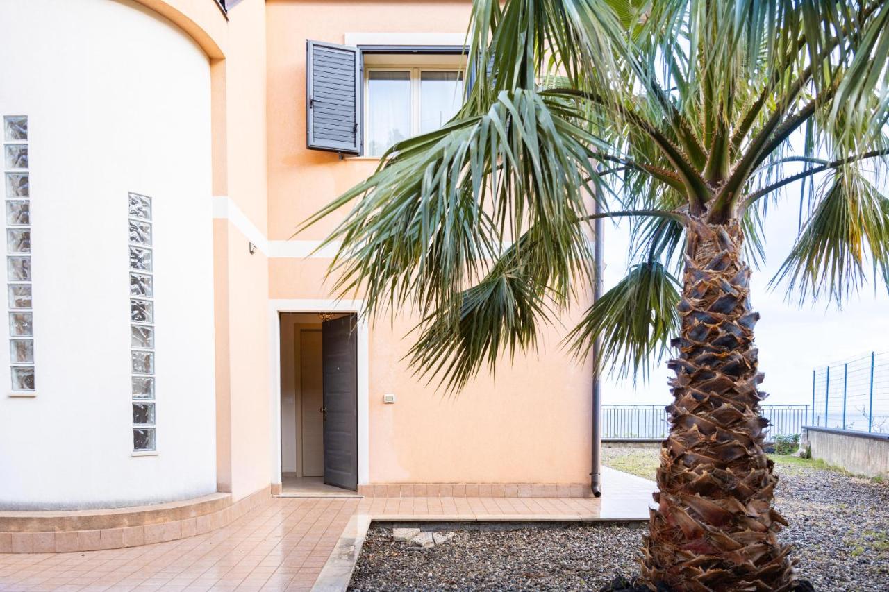 Casa Alessandra Letojanni Taormina - Ferienwohnung Gallodoro
