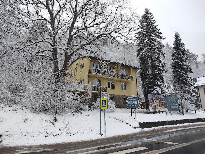 Jak w PRL - Bed and Breakfast Krynica-Zdrój
