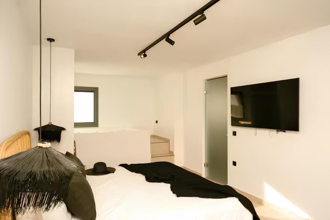 Standard Suite | Sea View & Ensuite Hot tub