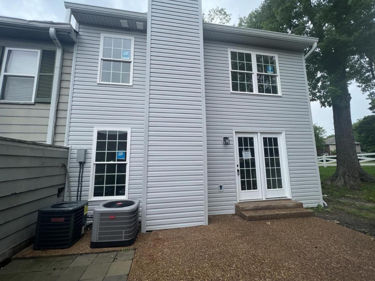 Nashville Villa - 15 mins DTLA, 10 mins Airport - Bed and Breakfast