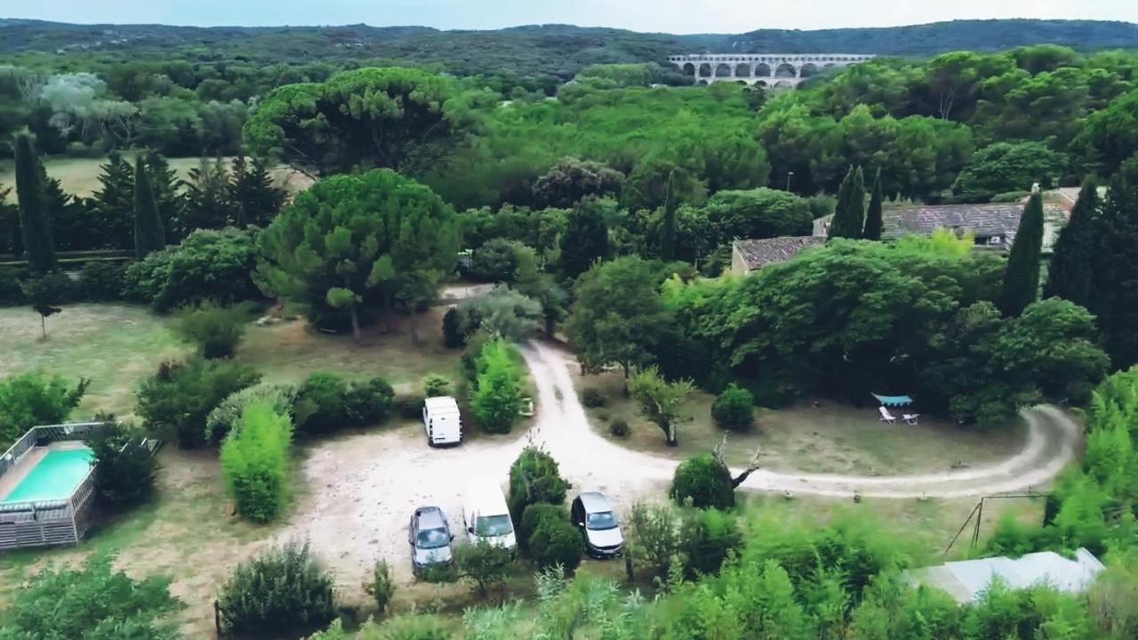 Aux berges du pont du gard - B&B