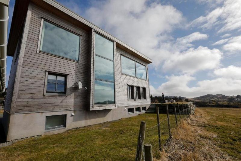 Vestre Karmøyveg 845 - B&B Kjørmo