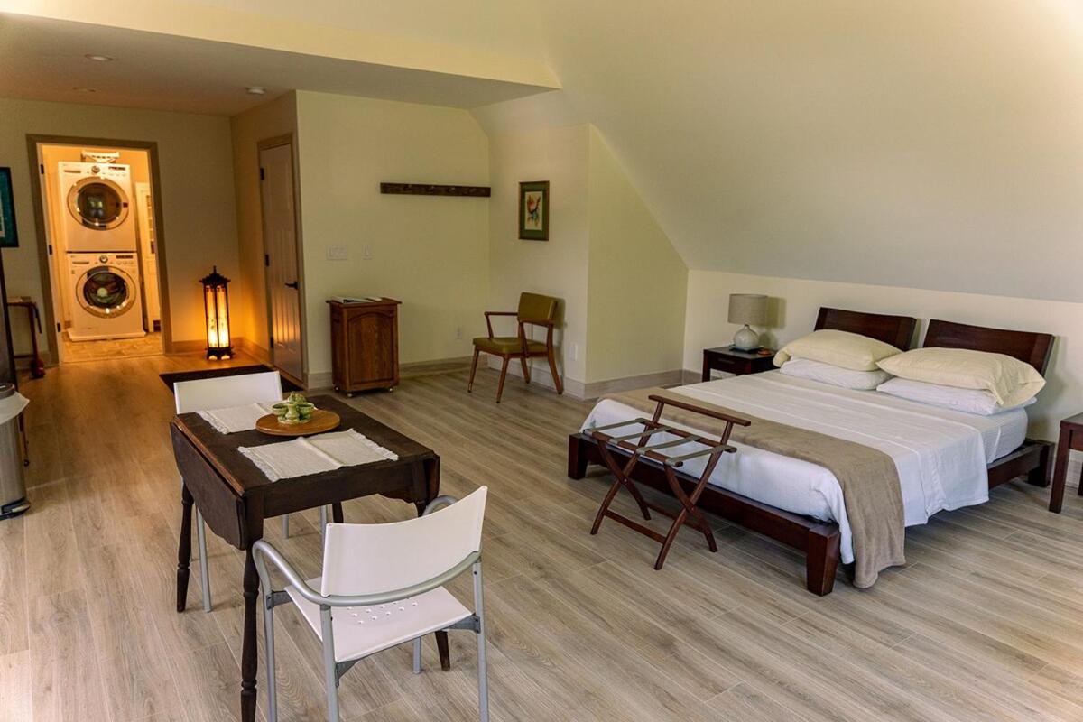 Sobremesa Farm Apartment - B&B Bloomington