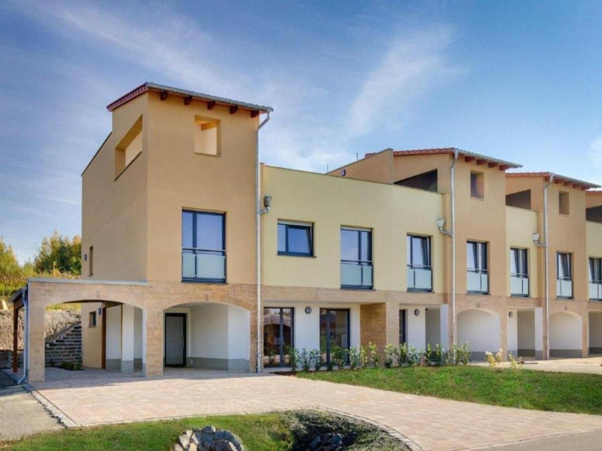 Luxuriöse Ferienwohnung am Störmthaler See - B&B Großpösna