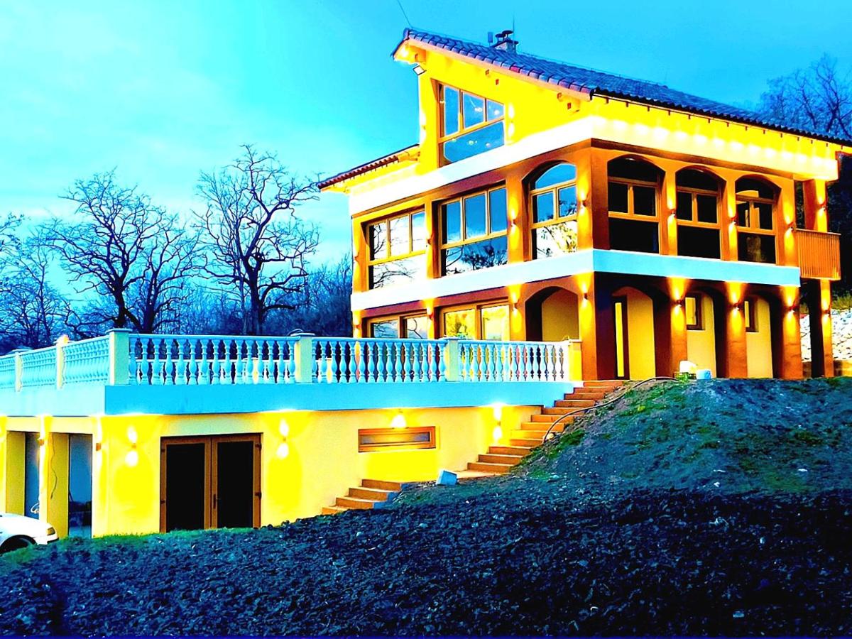 Villa Beelvita&Jacuzzi - B&B