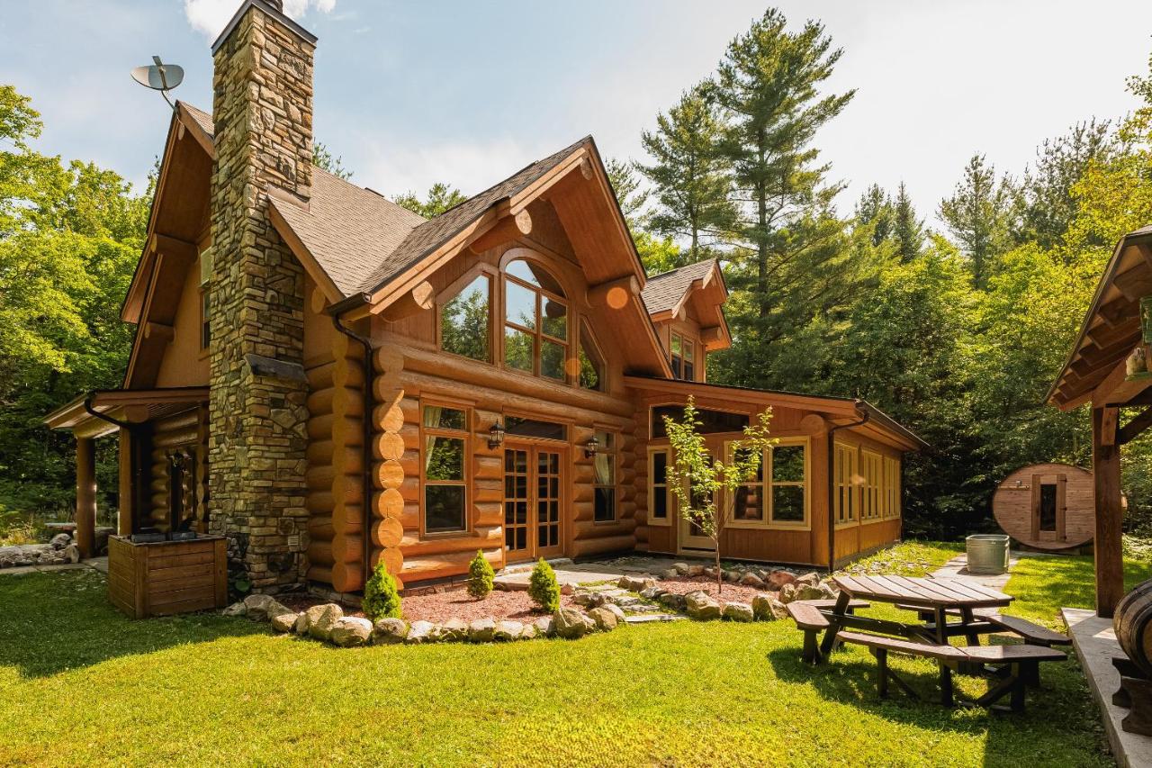 Fiddler Lake Resort Chalet 14 Ours - B&B