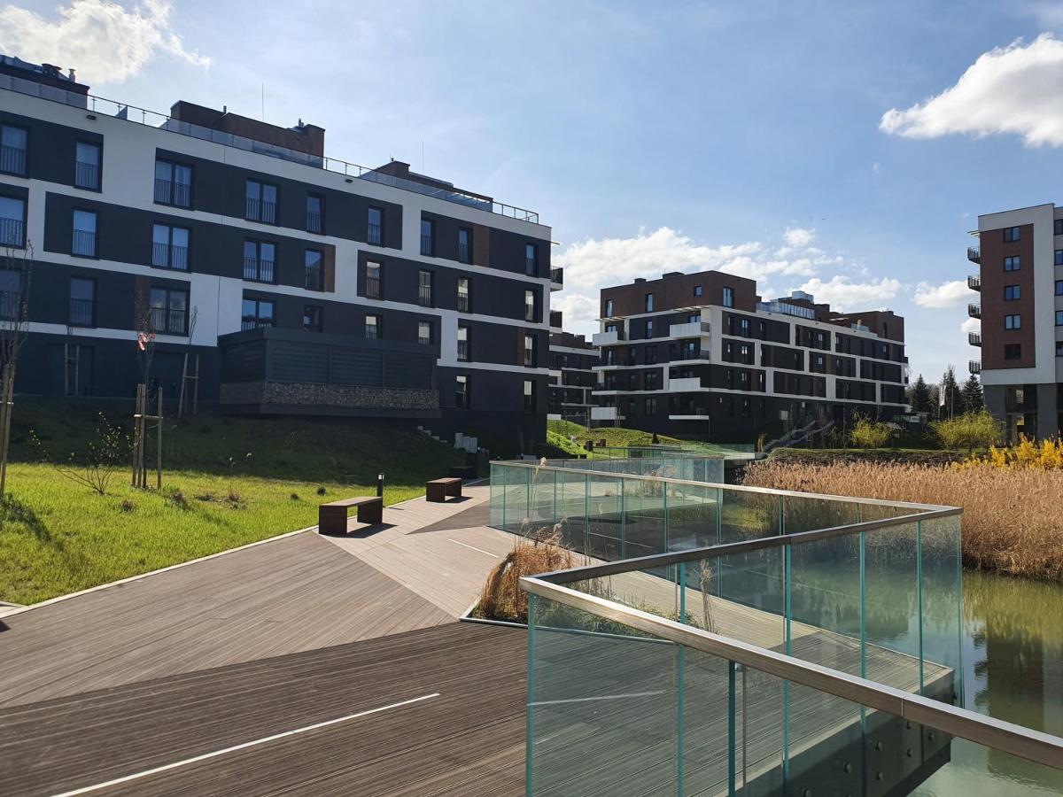 Apartamenty Ceglana Park - prywatny parking - piękne osiedle - nowe luksusowe mieszkanie z biurkiem - Chambres d'hôtes Katowice