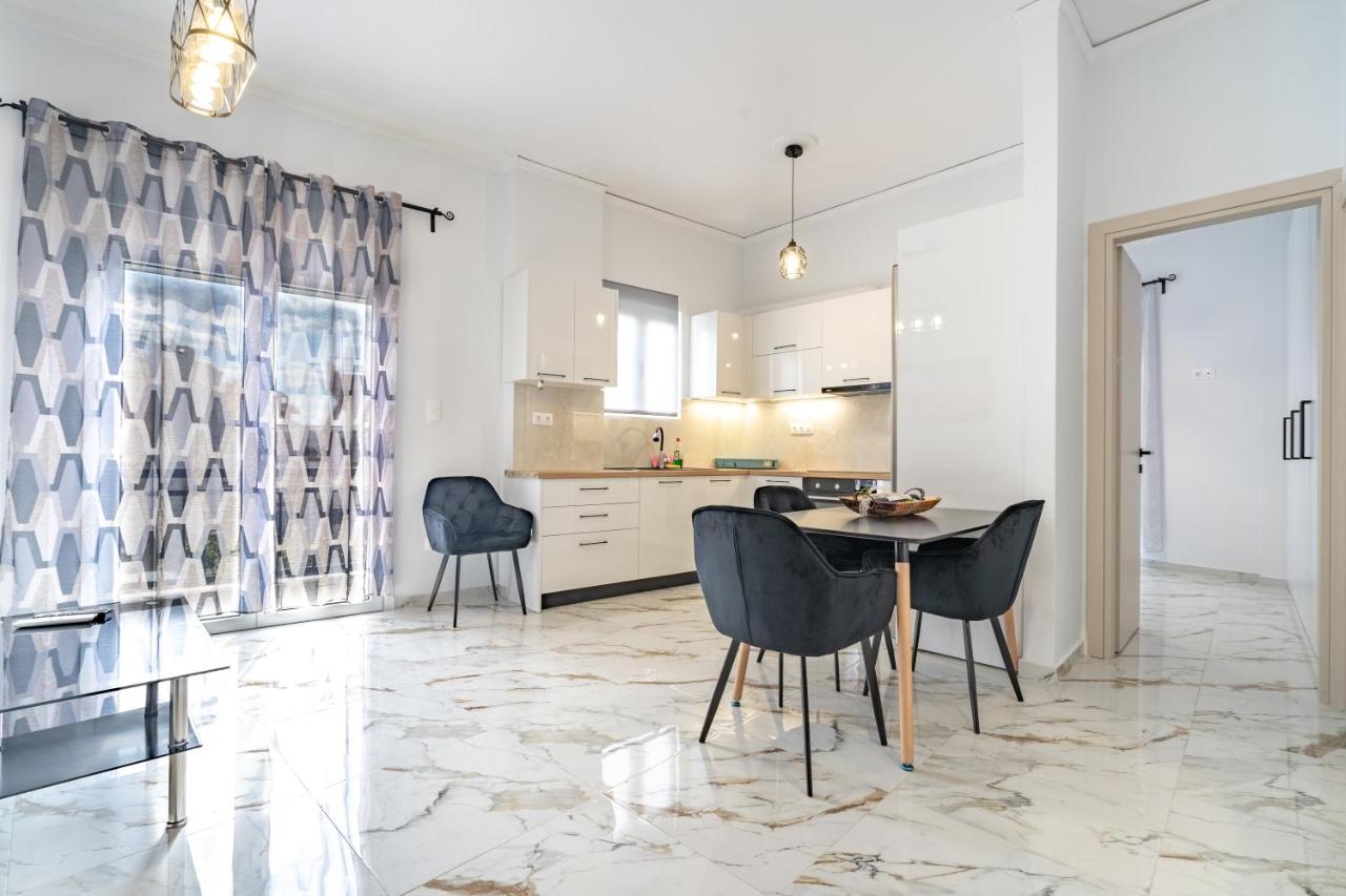 Elegant Apartment in Glyfada 2 Bdrms by MPS - Ferienwohnung
