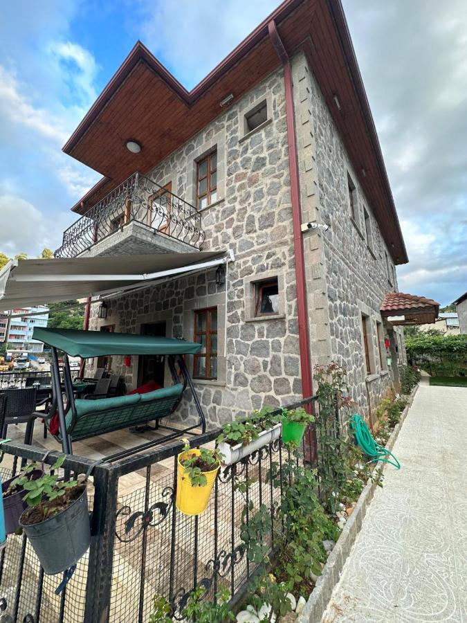 Bahçeli Taş Villa - B&B Trabzon