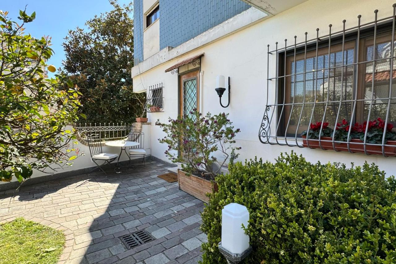 Guestsuite Maison 80123 - Bed and Breakfast