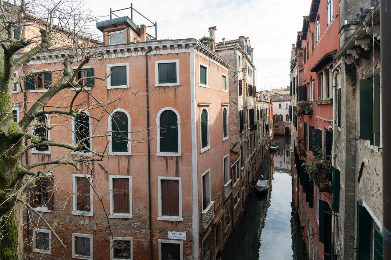 Stupendo Luxury Apartment Canal & Garden View - Chambres d’hôtes