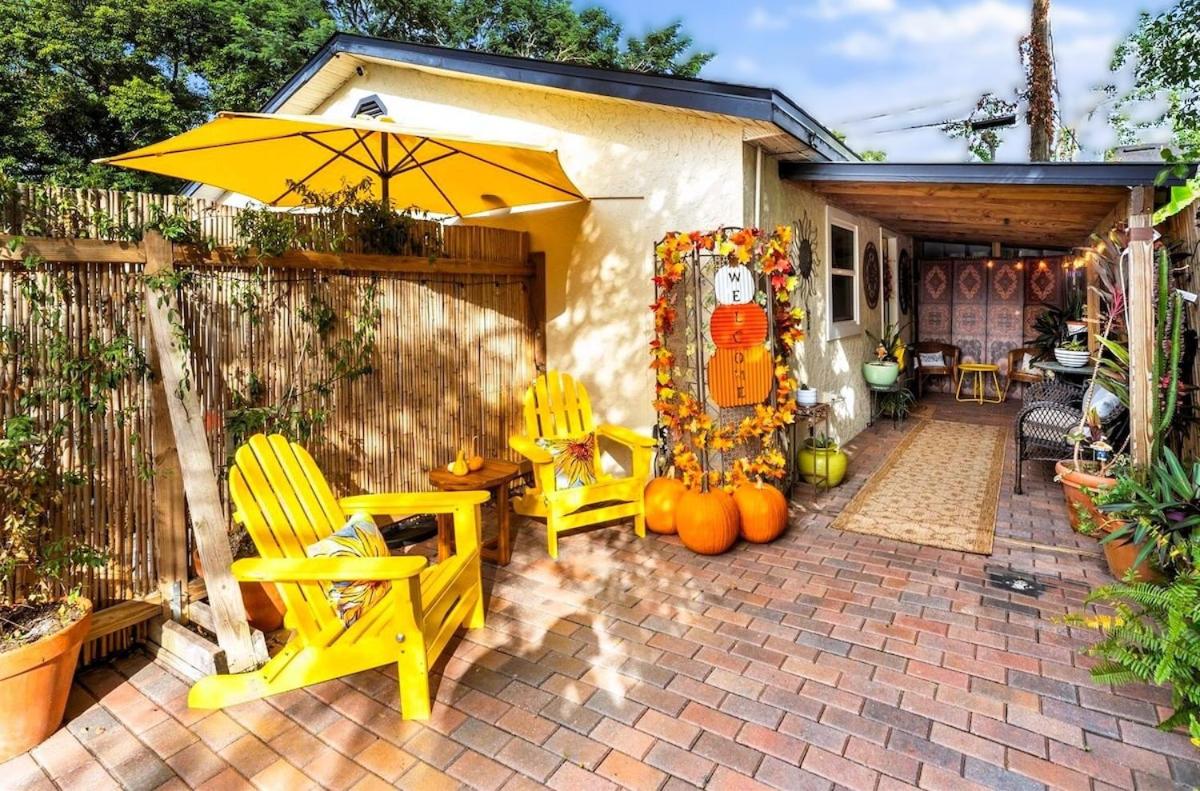 College Park-Orlando 5Star Villa Oasis - Home Away From Home - QUIET Neighborhood-PRIVATE Botanical Courtyard - mins from EOLA,DT, Winter Park - Free Parking & EV Plug In - B&B Orlando