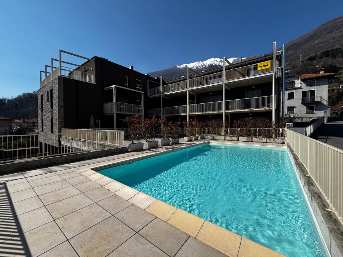 Lake view apartment with swimming pool - Larihome A87 - B&B Musso