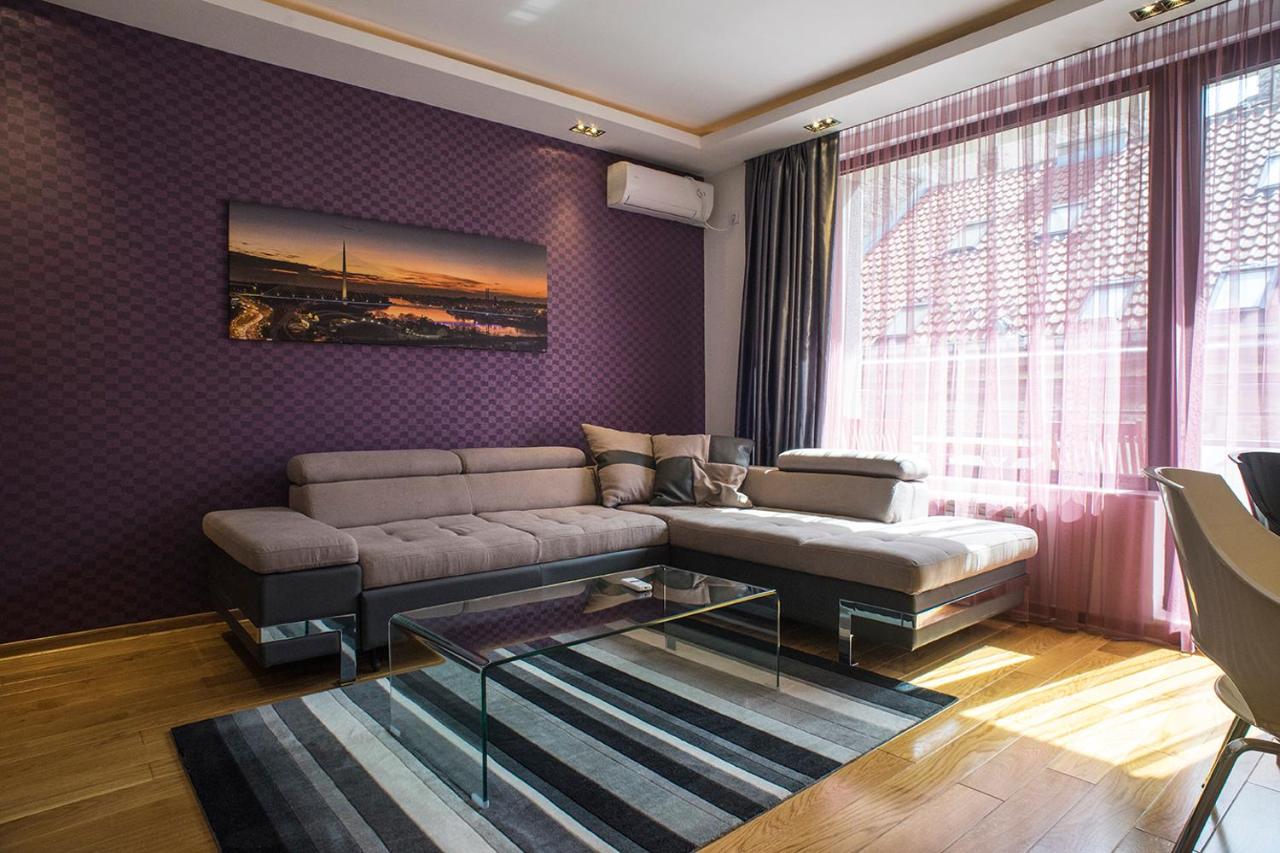 Apartamento con balcón