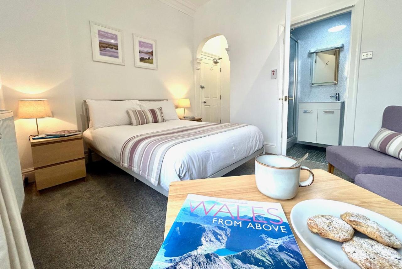 Double Room - 1st Floor