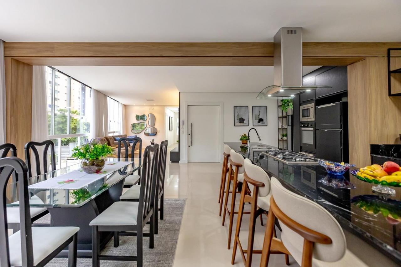 Lindo Apto perto da praia - ótima localização - B&B Balneário Camboriú