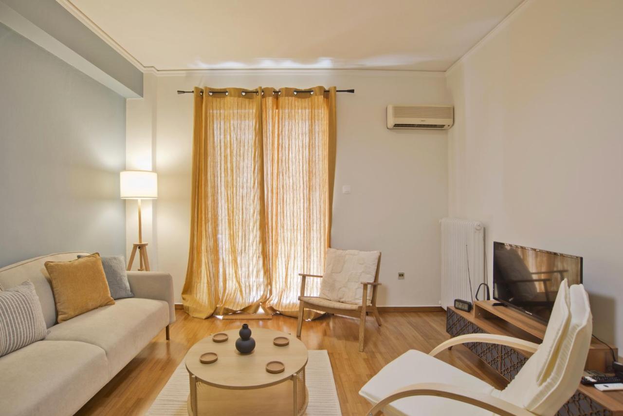 Hill House Lycabettus Stylish near Athens Center - B&B Athens