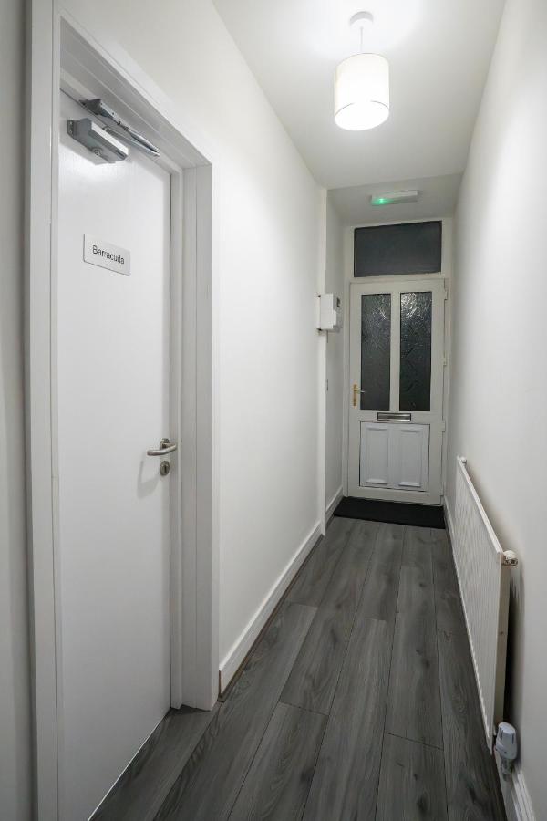 4 Bedrooms-4 Bathrooms House - Ferienwohnung Barrow in Furness