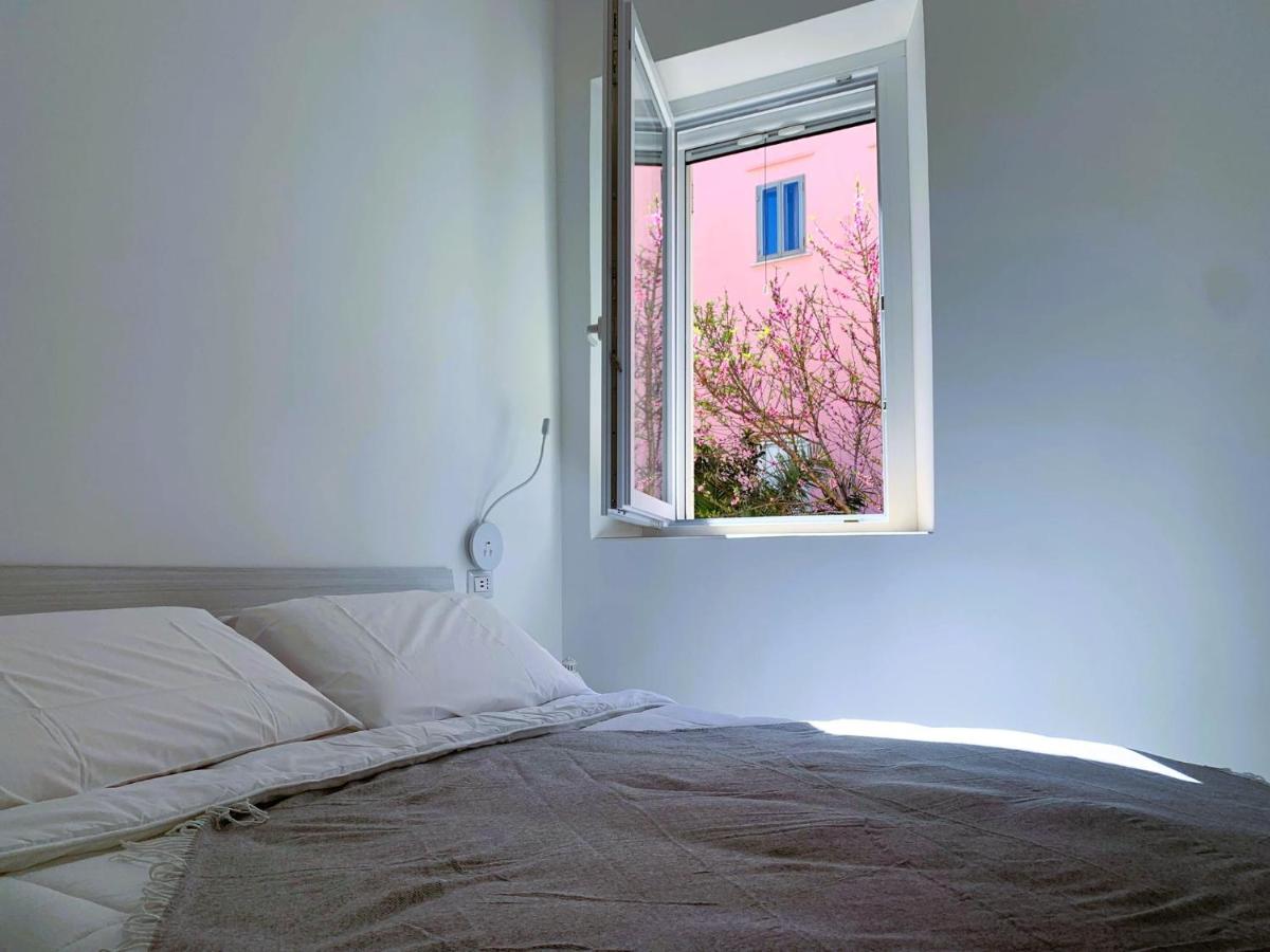One-Bedroom Apartment with Terrace