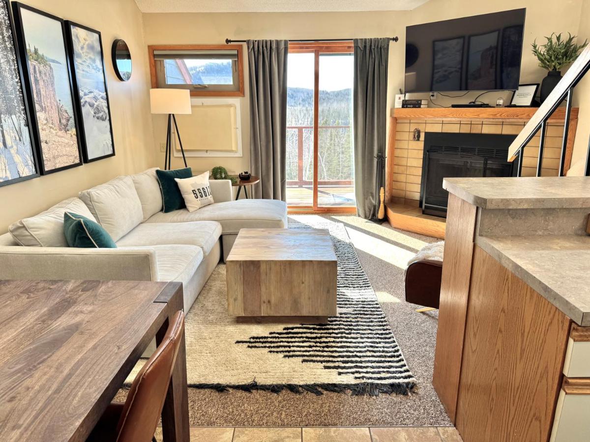 Lutsen Mtn Condo, Ski in Ski out, Pool, Hot Tub, Fitness - B&B