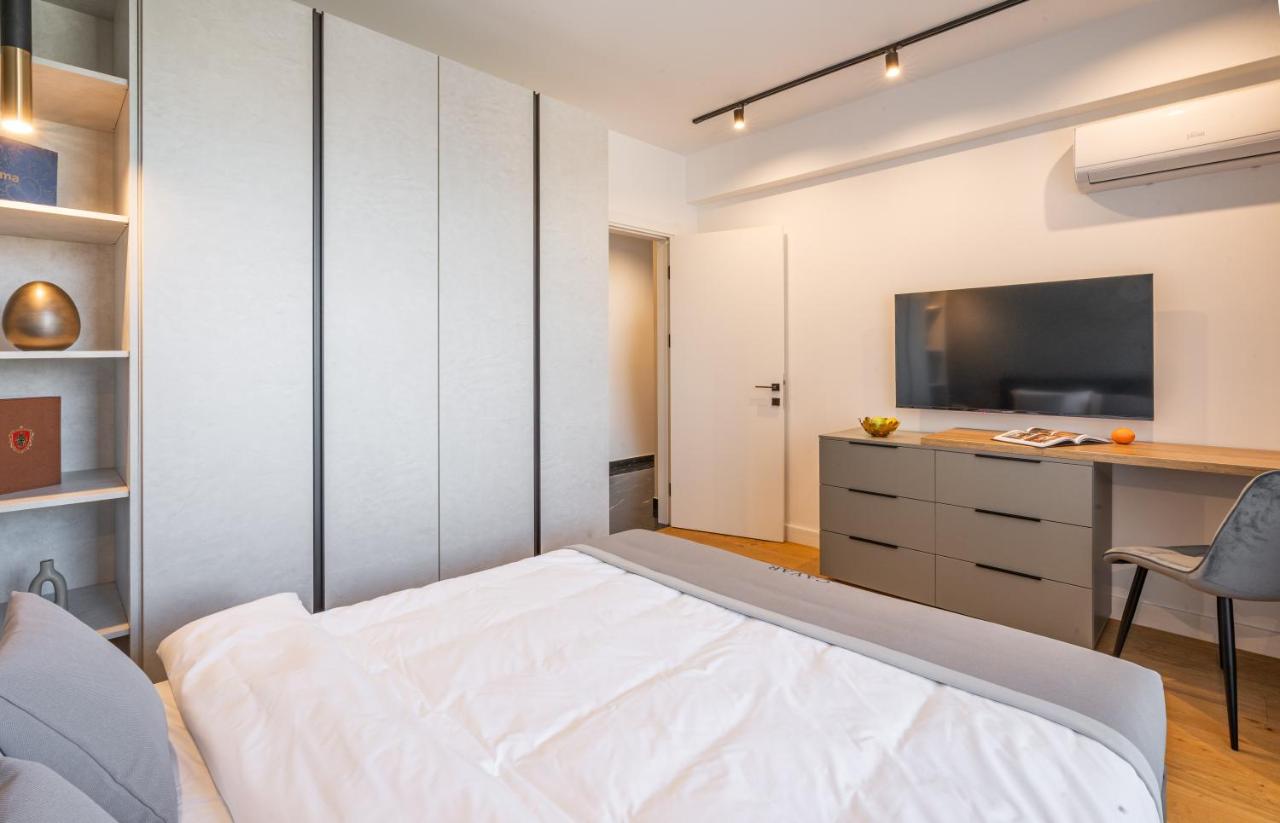 Two-Bedroom Deluxe Apartment