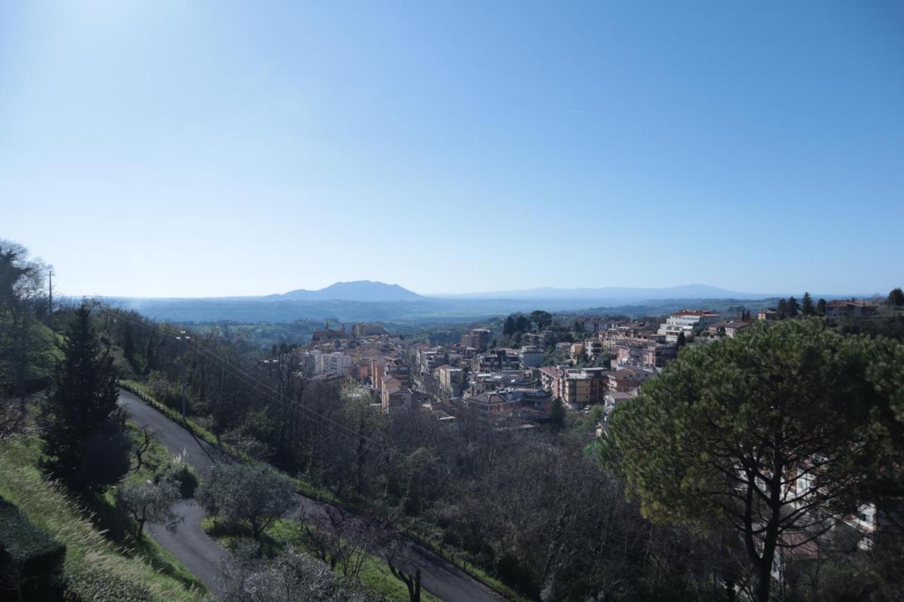 Vacuna Guest House - B&B Poggio Mirteto