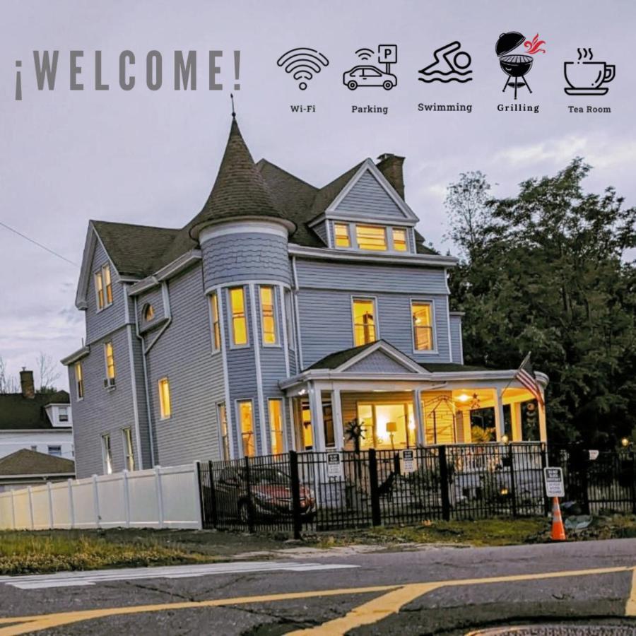 Bloom Victorian Bed & Breakfast - B&B