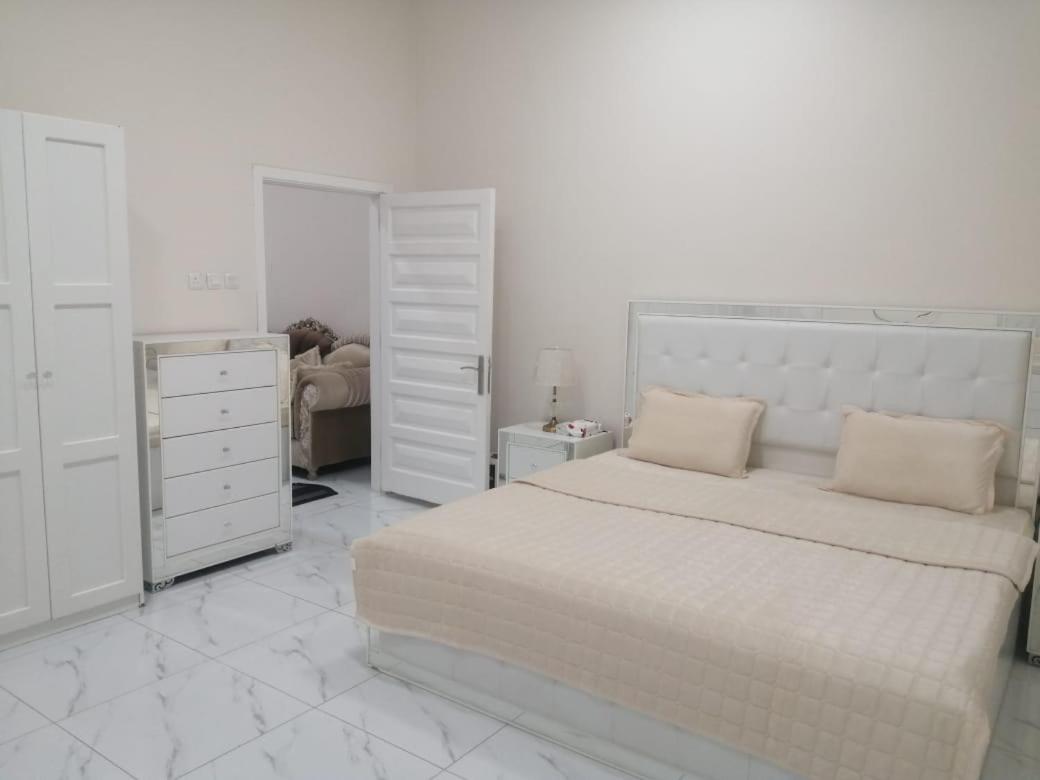 سيزر ستار - B&B