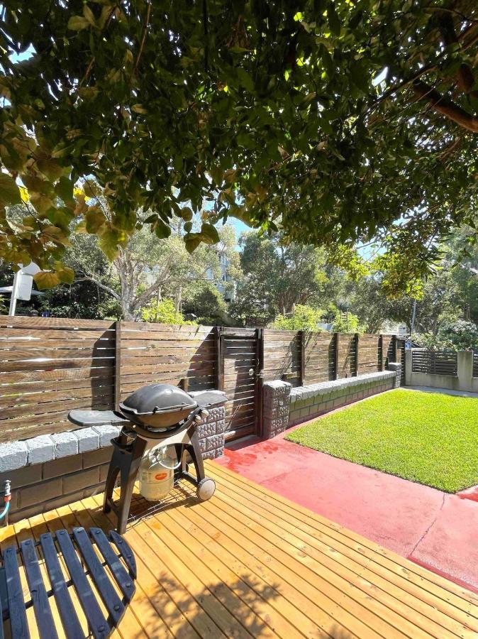 Bondi Retreat - House just moments to the Beach - B&B