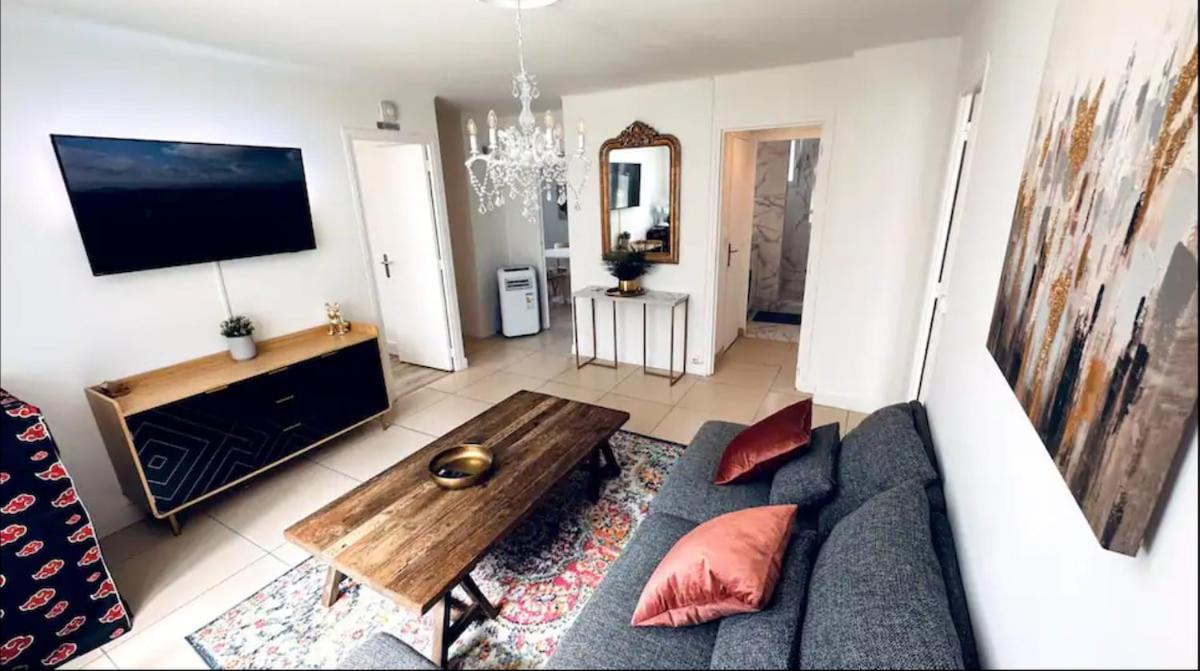 Cosy appartement 3 chambres & parking privé - Ferienwohnung Lyon