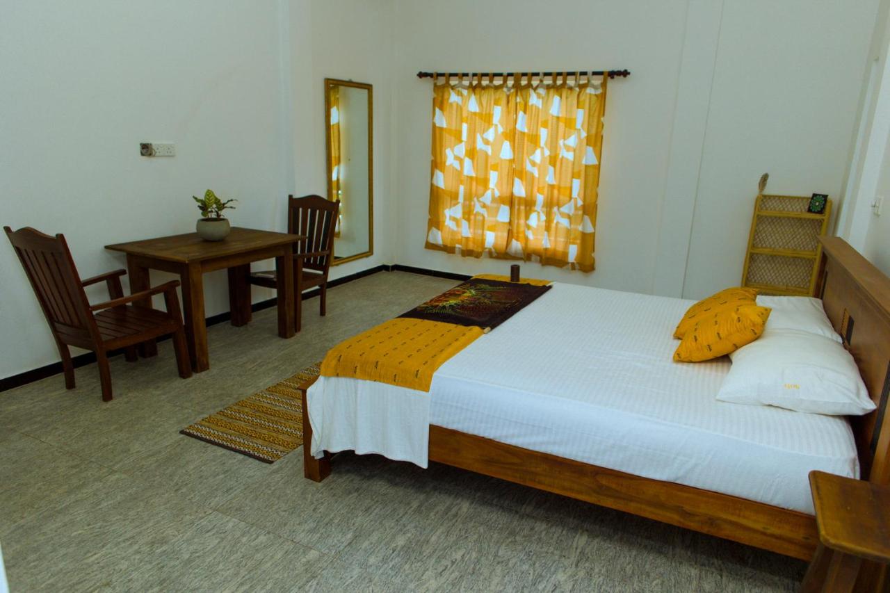 Queen Room with Garden View