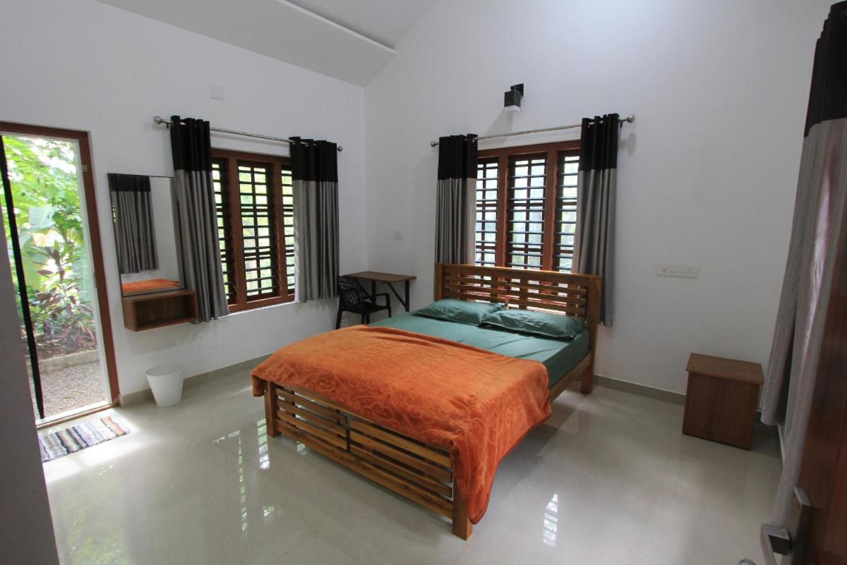 Family Room with Garden View